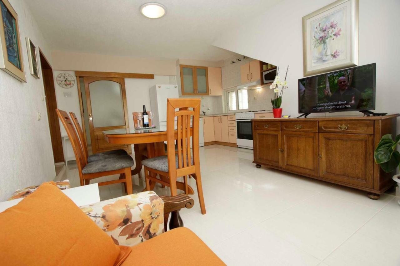 Apartmani Ivona & Ivo Макарска Экстерьер фото