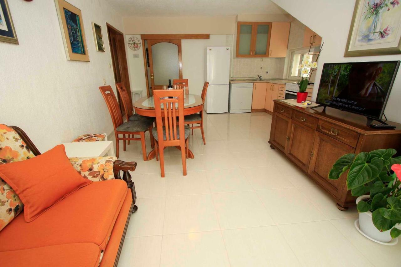 Apartmani Ivona & Ivo Макарска Экстерьер фото