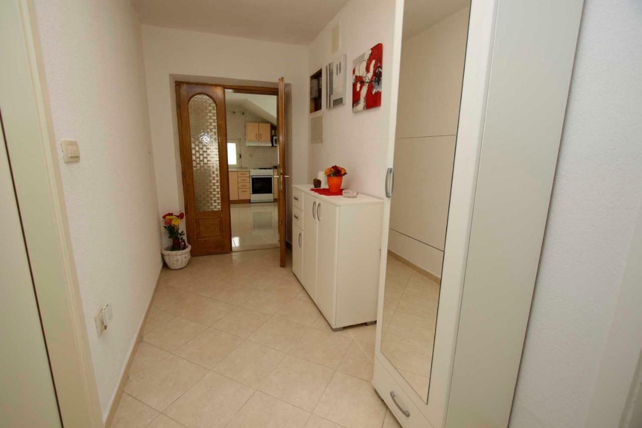 Apartmani Ivona & Ivo Макарска Экстерьер фото