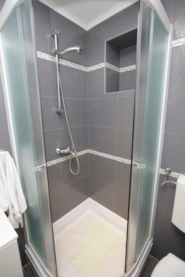 Apartmani Ivona & Ivo Макарска Экстерьер фото